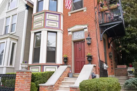 Exterior - 1224 Ida St, Cincinnati, OH 45202 photo 2 of 8