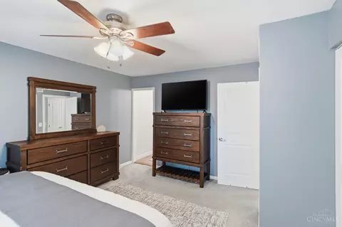 Bedroom - 5318 Chatelaine Ct, Cincinnati, OH 45247 photo 1 of 3