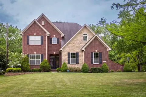 7953 Huntersknoll Ct, Montgomery, OH 45242
