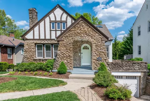 1128 Paxton Ave, Cincinnati, OH 45208