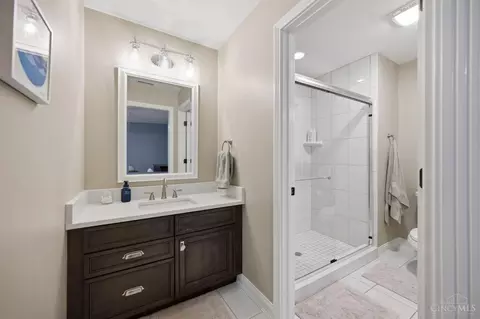 Bath - 3266 Harborside Dr, Cincinnati, OH 45248 photo 6 of 9