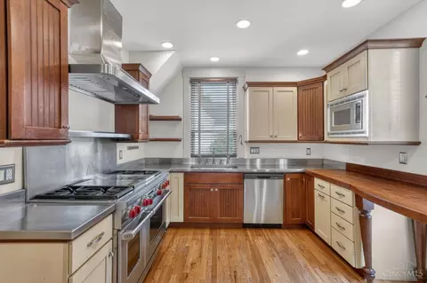 Kitchen - 415 North St, Batavia, OH 45103 photo 3 of 3