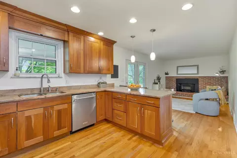 Kitchen - 761 Kipp Dr, Cincinnati, OH 45255 photo 3 of 3