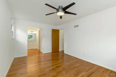 Bedroom - 761 Kipp Dr, Cincinnati, OH 45255 photo 2 of 6