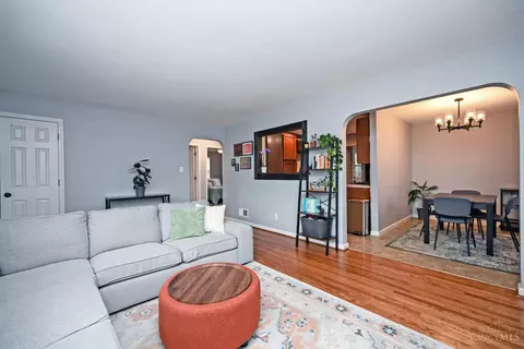 Living - 18 Crestmont Dr, Reading, OH 45215 photo 5 of 5