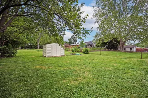 Exterior - 18 Crestmont Dr, Reading, OH 45215 photo 10 of 13