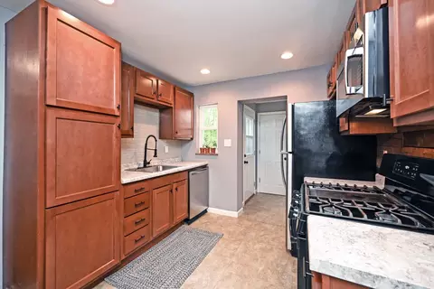 Kitchen - 18 Crestmont Dr, Reading, OH 45215 photo 1 of 4