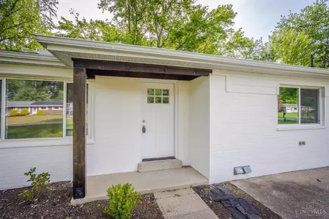 Exterior - 4310 Wuebold Ln, Cincinnati, OH 45245 photo 4 of 8