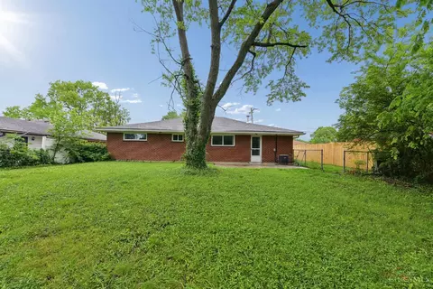 Exterior - 8707 Moonlight Ln, Cincinnati, OH 45231 photo 7 of 7