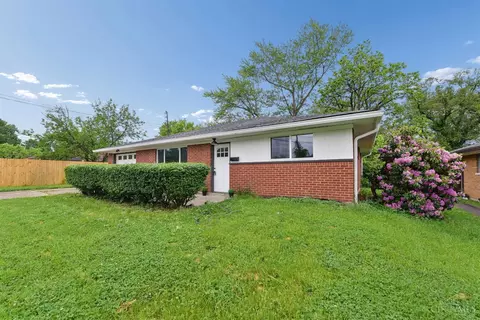 Exterior - 8707 Moonlight Ln, Cincinnati, OH 45231 photo 2 of 7