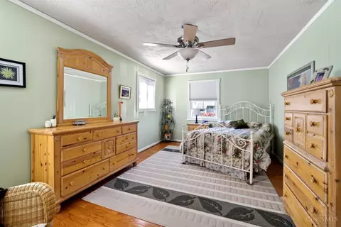 Bedroom - 2784 Mahoning Ct, Cincinnati, OH 45233 photo 5 of 6