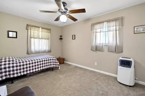 Bedroom - 2784 Mahoning Ct, Cincinnati, OH 45233 photo 3 of 6
