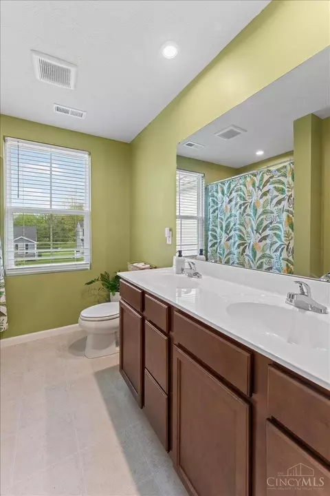 Bath - 4958 Allens Ridge Dr, Morrow, OH 45152 photo 4 of 4