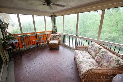 Exterior - 2795 Westbrook Dr, Cincinnati, OH 45211 photo 9 of 10