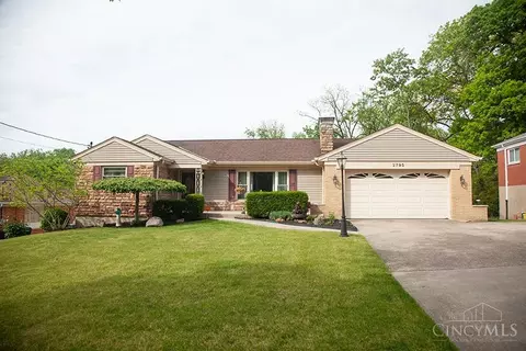 2795 Westbrook Dr, Cincinnati, OH 45211