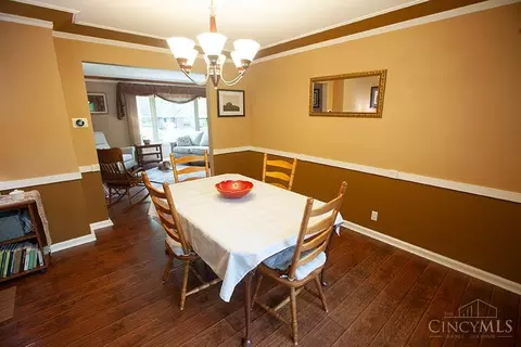 Dining - 2795 Westbrook Dr, Cincinnati, OH 45211 photo 2 of 3