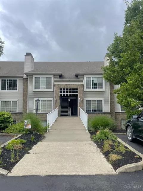 4200 Endeavor Dr, Colerain Twp, OH 45252