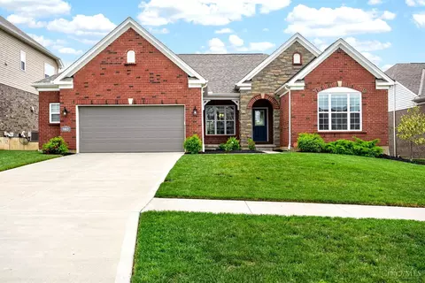 9163 Vantage Ct, West Chester, OH 45069
