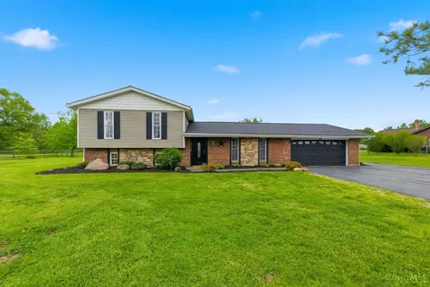 2715 Bethel New Richmond Rd, Bethel, OH 45106