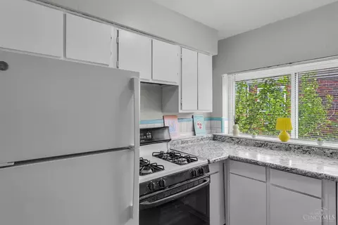Kitchen - 629 Maple Rd, Reading, OH 45215 photo 7 of 7
