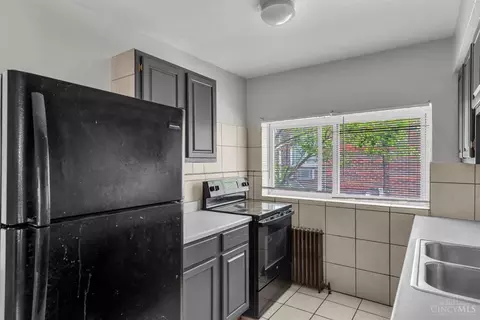 Kitchen - 629 Maple Rd, Reading, OH 45215 photo 1 of 7