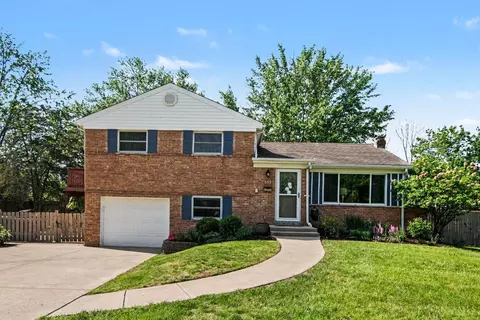 555 Shawnee Ln, Mason, OH 45040