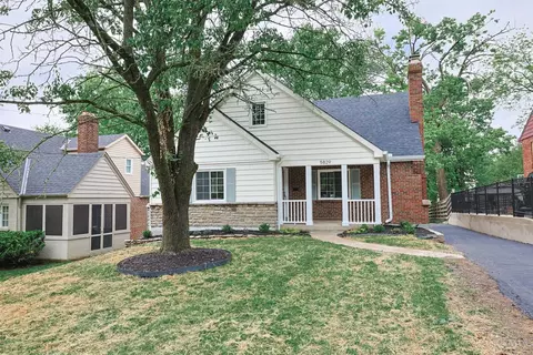 5829 Pandora Ave, Cincinnati, OH 45213