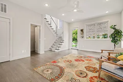 Living - 436 Boal St, Cincinnati, OH 45202 photo 1 of 2