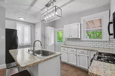 Kitchen - 3231 Darwin Ave, Cincinnati, OH 45211 photo 3 of 3