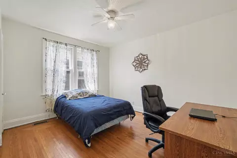 Bedroom - 3231 Darwin Ave, Cincinnati, OH 45211 photo 7 of 7