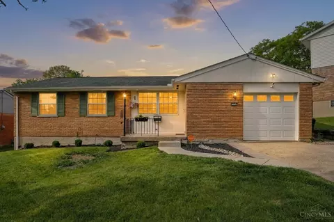3385 Treasure Ct, Cincinnati, OH 45211