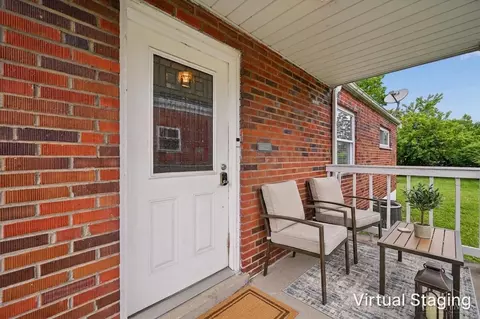 Exterior - 5032 Willnet Dr, Cincinnati, OH 45238 photo 2 of 9