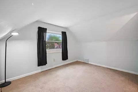 Bedroom - 5032 Willnet Dr, Cincinnati, OH 45238 photo 11 of 11
