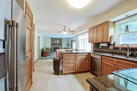Kitchen - 4388 Simca Ln, Cincinnati, OH 45211 photo 4 of 4