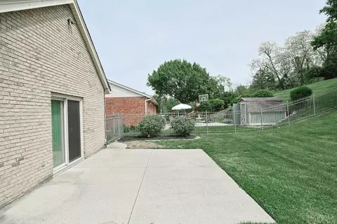Exterior - 4388 Simca Ln, Cincinnati, OH 45211 photo 4 of 10