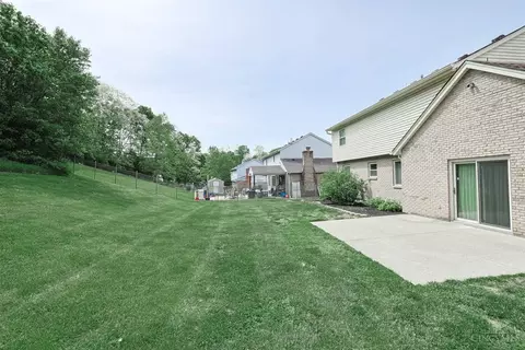 Exterior - 4388 Simca Ln, Cincinnati, OH 45211 photo 7 of 10