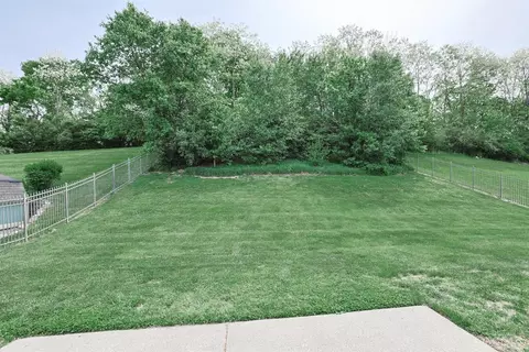 Exterior - 4388 Simca Ln, Cincinnati, OH 45211 photo 6 of 10