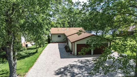 190 Lakengren Dr, Eaton, OH 45320
