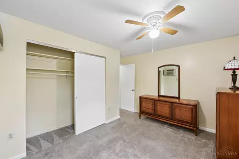 Bedroom - 4808 Chalet Dr, Saint Bernard, OH 45217 photo 4 of 9