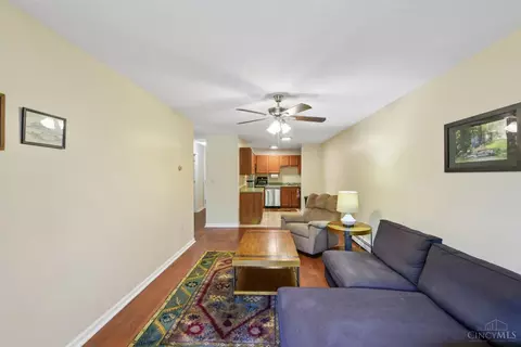 Living - 4808 Chalet Dr, Saint Bernard, OH 45217 photo 4 of 4