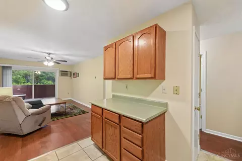 Kitchen - 4808 Chalet Dr, Saint Bernard, OH 45217 photo 1 of 5
