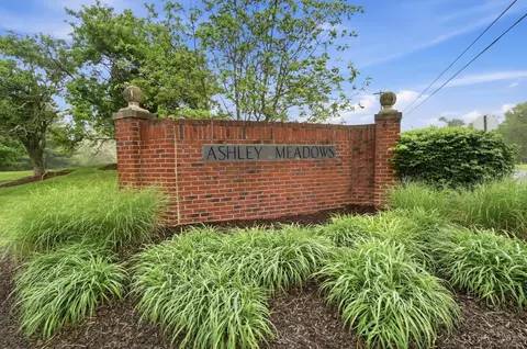 View/Area - 4613 Laurel View Dr, Cincinnati, OH 45244 photo 1 of 2
