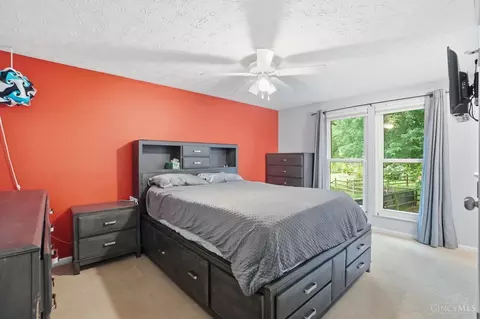 Bedroom - 4613 Laurel View Dr, Cincinnati, OH 45244 photo 1 of 7