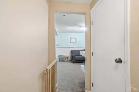 Entry Way - 4613 Laurel View Dr, Cincinnati, OH 45244 photo 8 of 8