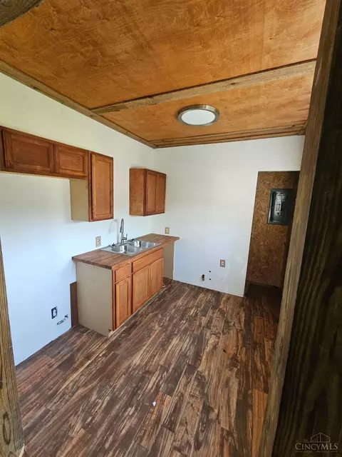 3888 River Rd, Cincinnati, OH 45204 photo 7