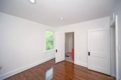 Bedroom - 1451 Sutton Ave, Cincinnati, OH 45230 photo 2 of 7