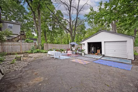 Exterior - 1451 Sutton Ave, Cincinnati, OH 45230 photo 5 of 15
