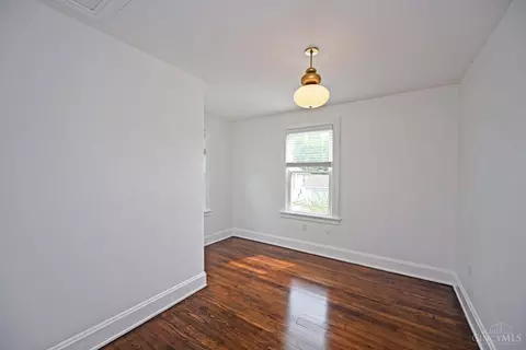 Bedroom - 1451 Sutton Ave, Cincinnati, OH 45230 photo 5 of 7