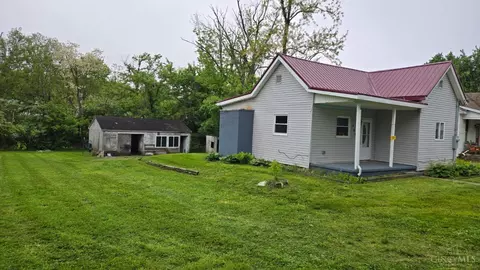 Exterior - 131 Carr St, Blanchester, OH 45107 photo 2 of 2