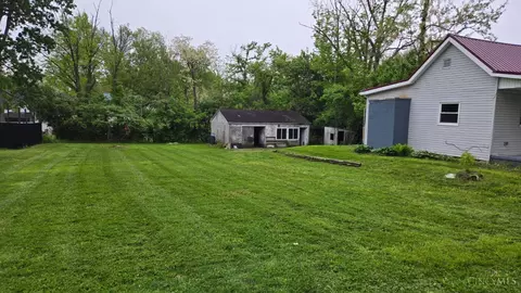 Exterior - 131 Carr St, Blanchester, OH 45107 photo 1 of 2